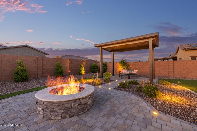 3814 W RUNNING DEER Trail, Phoenix, AZ 85083