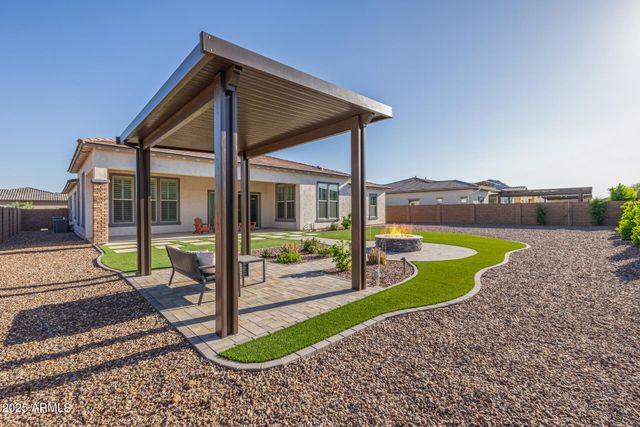 3814 W RUNNING DEER Trail, Phoenix, AZ 85083