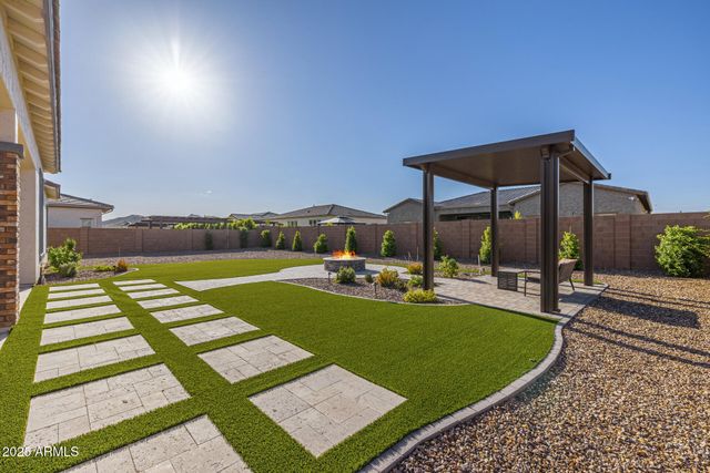 3814 W RUNNING DEER Trail, Phoenix, AZ 85083