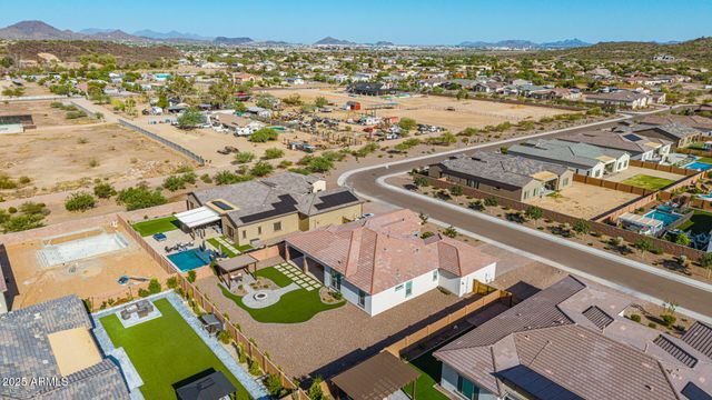 3814 W RUNNING DEER Trail, Phoenix, AZ 85083
