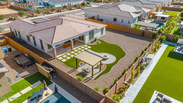 3814 W RUNNING DEER Trail, Phoenix, AZ 85083