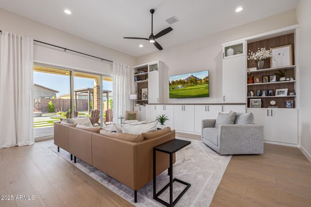 3814 W RUNNING DEER Trail, Phoenix, AZ 85083