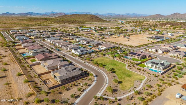 3814 W RUNNING DEER Trail, Phoenix, AZ 85083