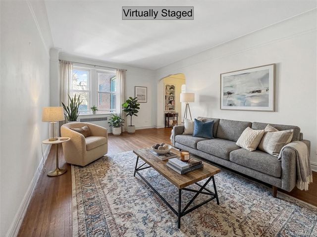 45 Kew Gardens Road 5N, Kew Gardens, NY 11415