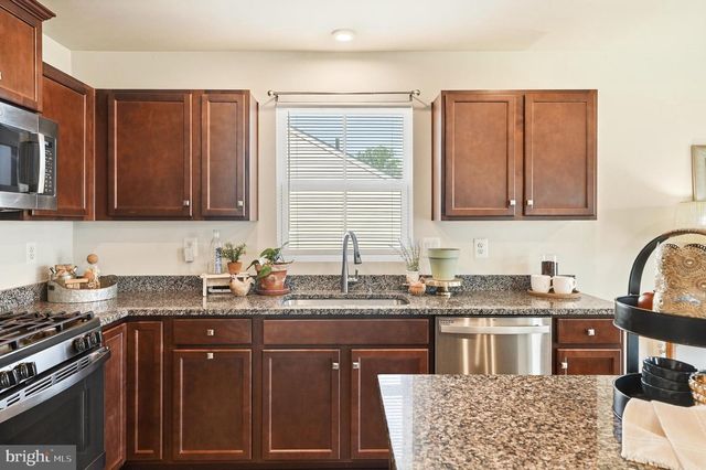 115 KOALA CIR, Martinsburg, WV 25403