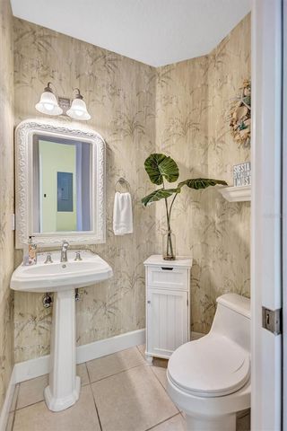 436 CANAL ROAD A, Sarasota, FL 34242