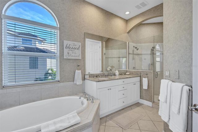 436 CANAL ROAD A, Sarasota, FL 34242