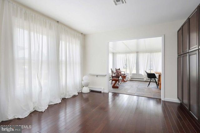 4 CORINTH PL, Toms River, NJ 08757