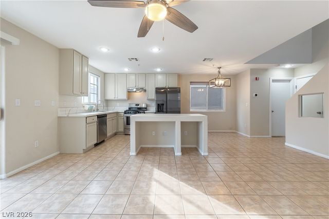 3211 Sunrise Cove Avenue, North Las Vegas, NV 89031