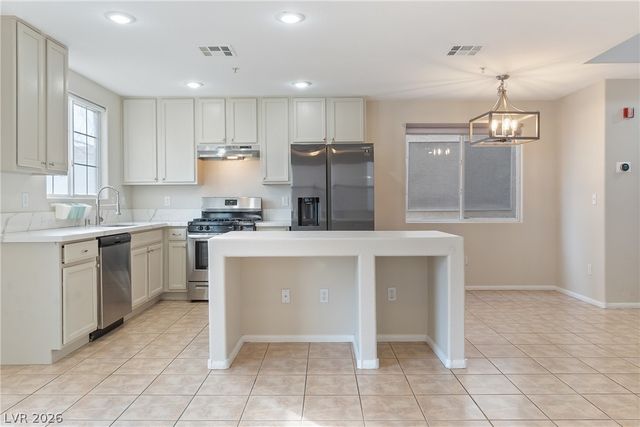 3211 Sunrise Cove Avenue, North Las Vegas, NV 89031