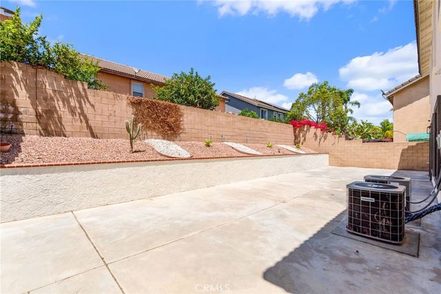 13404 Cumberland, Fontana, CA 92336