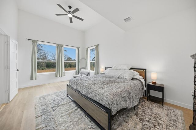 25504 Squirrel Road, New Ulm, TX 78950