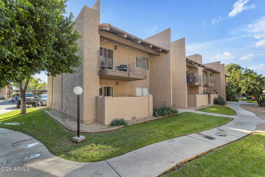 5525 E THOMAS Road D5, Phoenix, AZ 85018 — photo 2