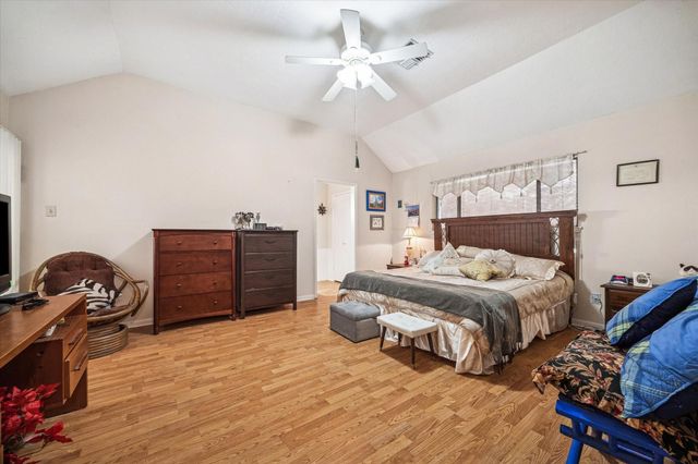 15427 Rio Plaza Drive, Houston, TX 77083