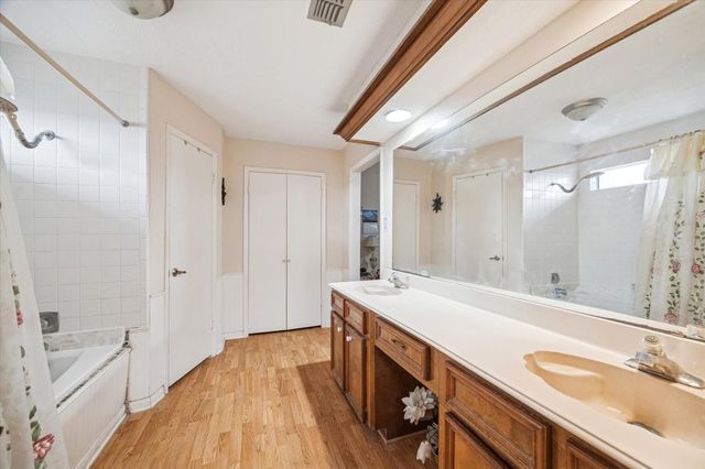 15427 Rio Plaza Drive, Houston, TX 77083