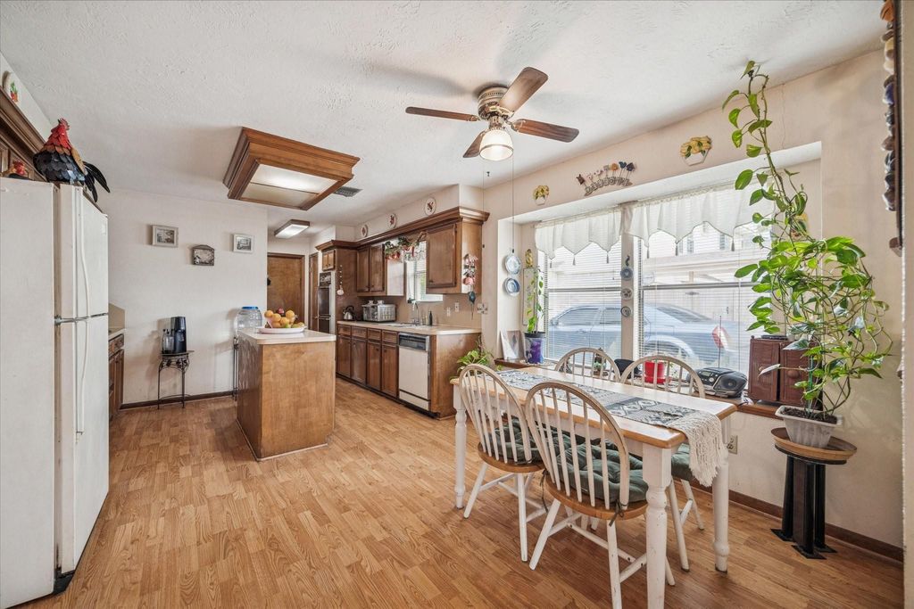 15427 Rio Plaza Drive, Houston, TX 77083