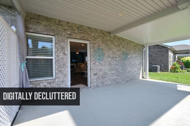 1127 Westgate Dr, Gallatin, TN 37066