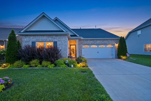 1127 Westgate Dr, Gallatin, TN 37066