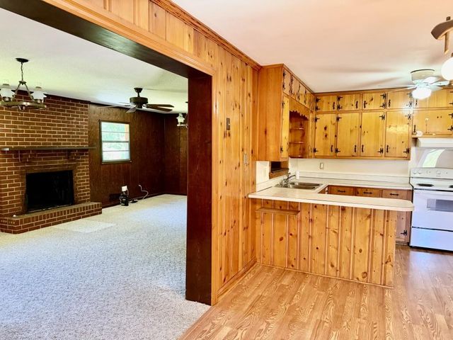 3226 Woodview Drive SE, Smyrna, GA 30082