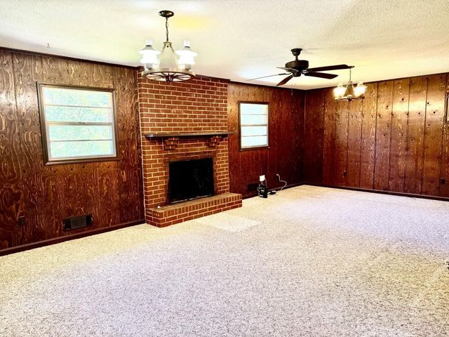 3226 Woodview Drive SE, Smyrna, GA 30082