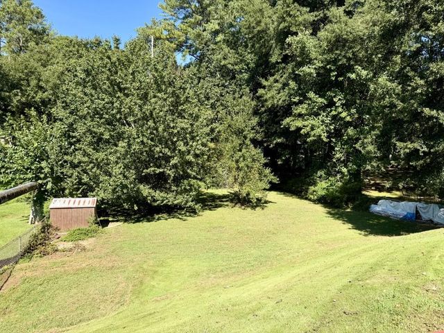 3226 Woodview Drive SE, Smyrna, GA 30082