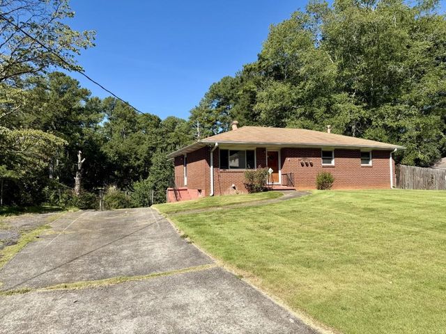 3226 Woodview Drive SE, Smyrna, GA 30082