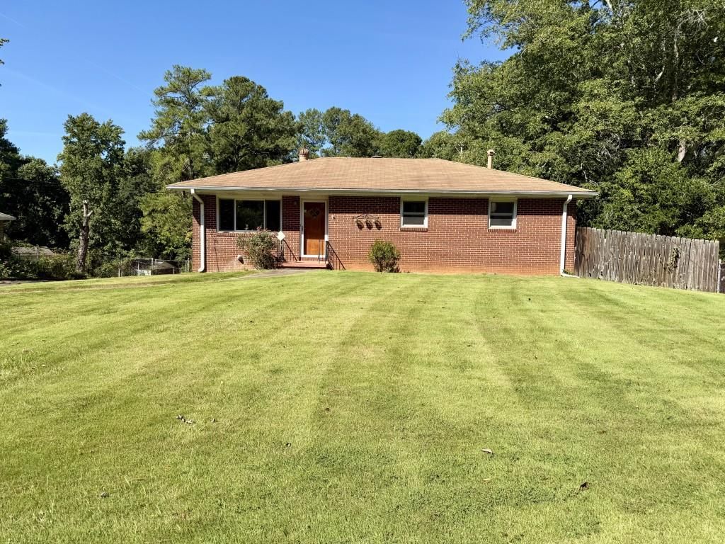 3226 Woodview Drive SE, Smyrna, GA 30082
