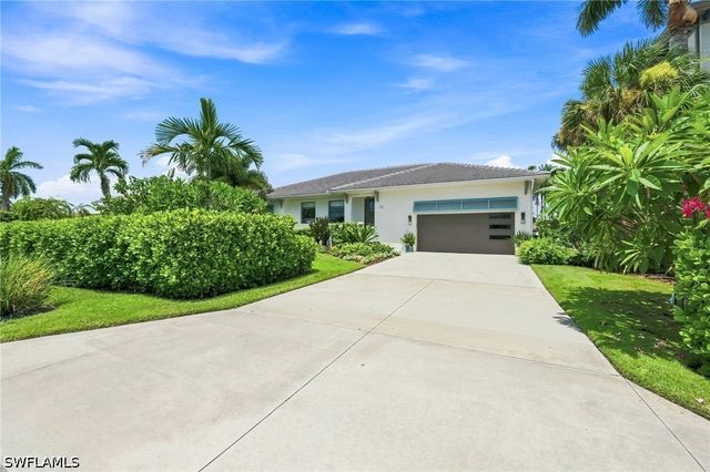 383 SEABEE AVE, Naples, FL 34108
