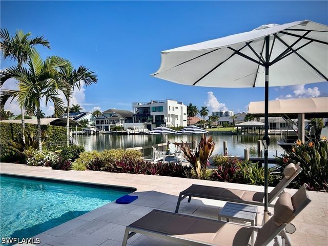 383 SEABEE AVE, Naples, FL 34108