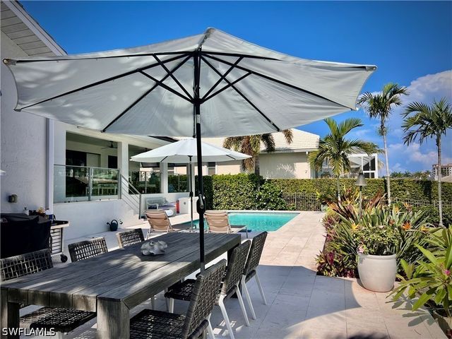 383 SEABEE AVE, Naples, FL 34108