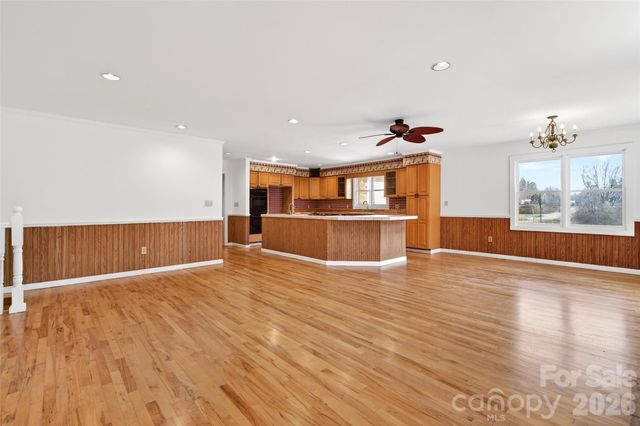 4259 US 70 Road W, Marion, NC 28752