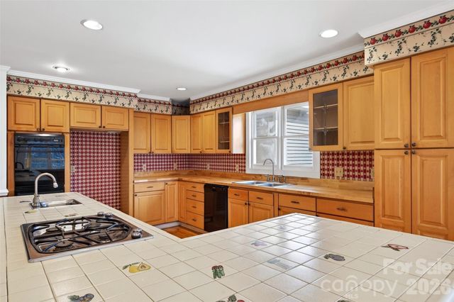 4259 US 70 Road W, Marion, NC 28752