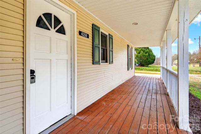 4259 US 70 Road W, Marion, NC 28752