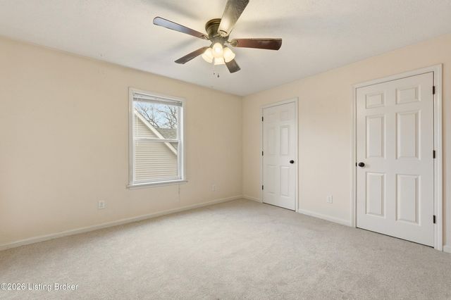 812 Goullon Ct, Louisville, KY 40204