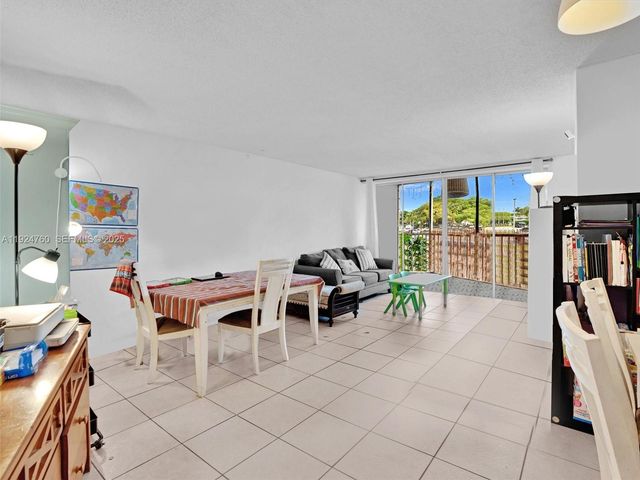 1780 NE 191st St 205-2, Miami, FL 33179