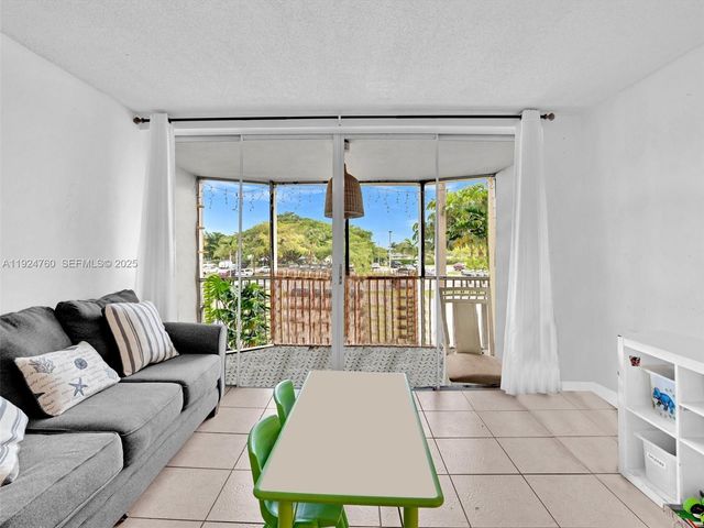 1780 NE 191st St 205-2, Miami, FL 33179