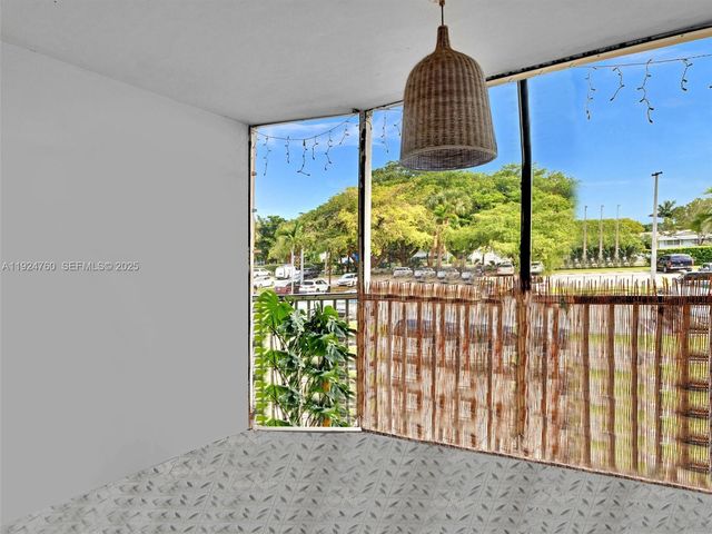 1780 NE 191st St 205-2, Miami, FL 33179