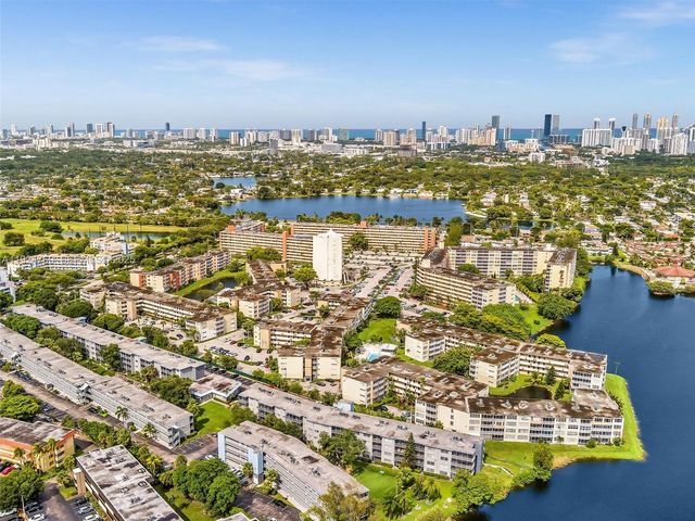 1780 NE 191st St 205-2, Miami, FL 33179