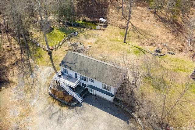 279 Milewood Road, Millbrook, NY 12545