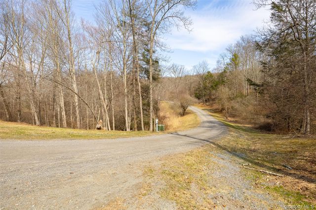 279 Milewood Road, Millbrook, NY 12545