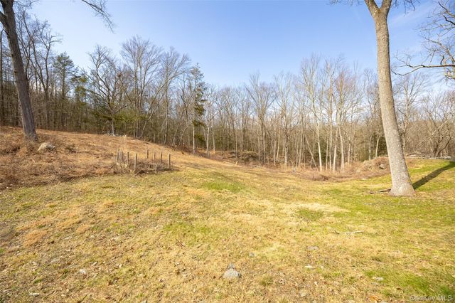 279 Milewood Road, Millbrook, NY 12545