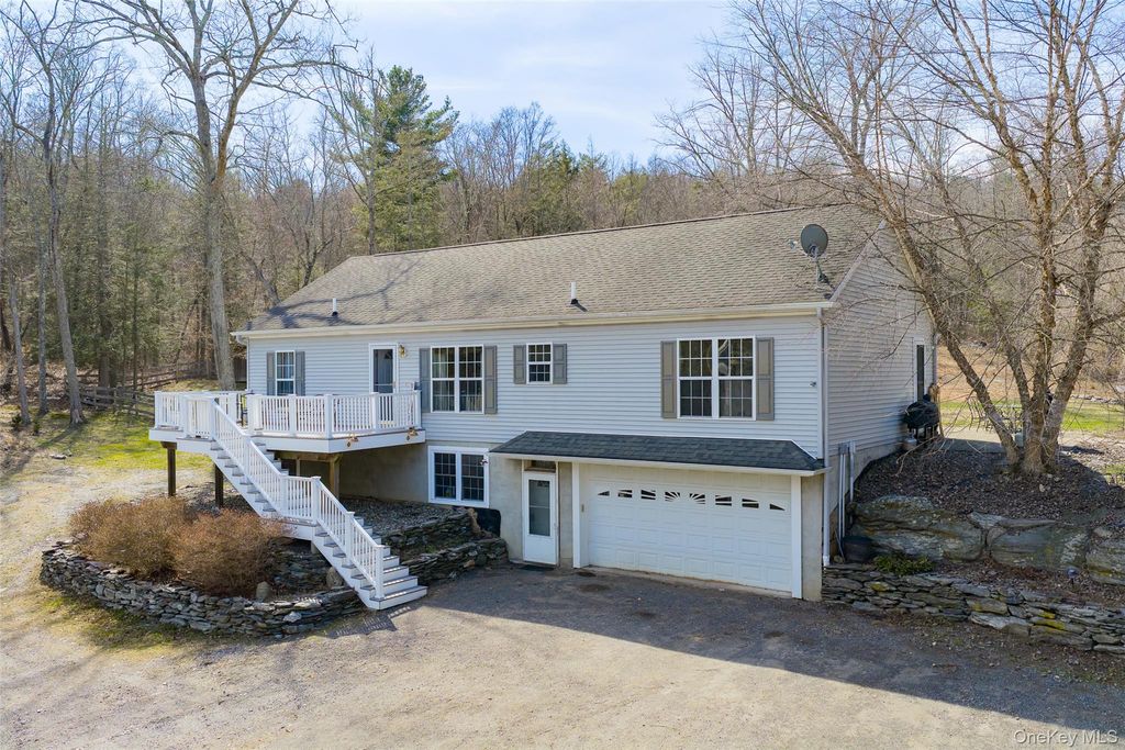 279 Milewood Road, Millbrook, NY 12545
