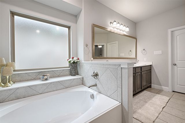 117 Finlee Lane, Red Oak, TX 75154