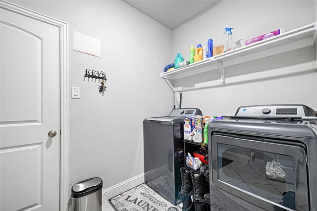 117 Finlee Lane, Red Oak, TX 75154