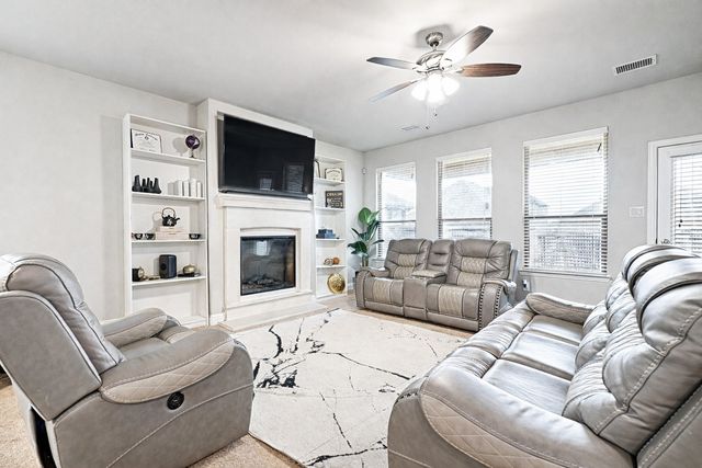 117 Finlee Lane, Red Oak, TX 75154