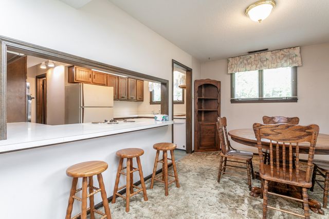 3808 FAUROT DR, Columbia, MO 65203