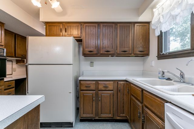 3808 FAUROT DR, Columbia, MO 65203