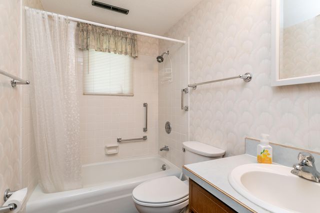 3808 FAUROT DR, Columbia, MO 65203