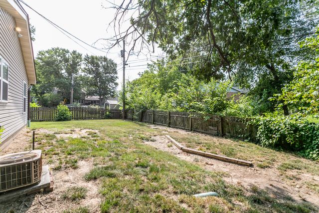 3808 FAUROT DR, Columbia, MO 65203