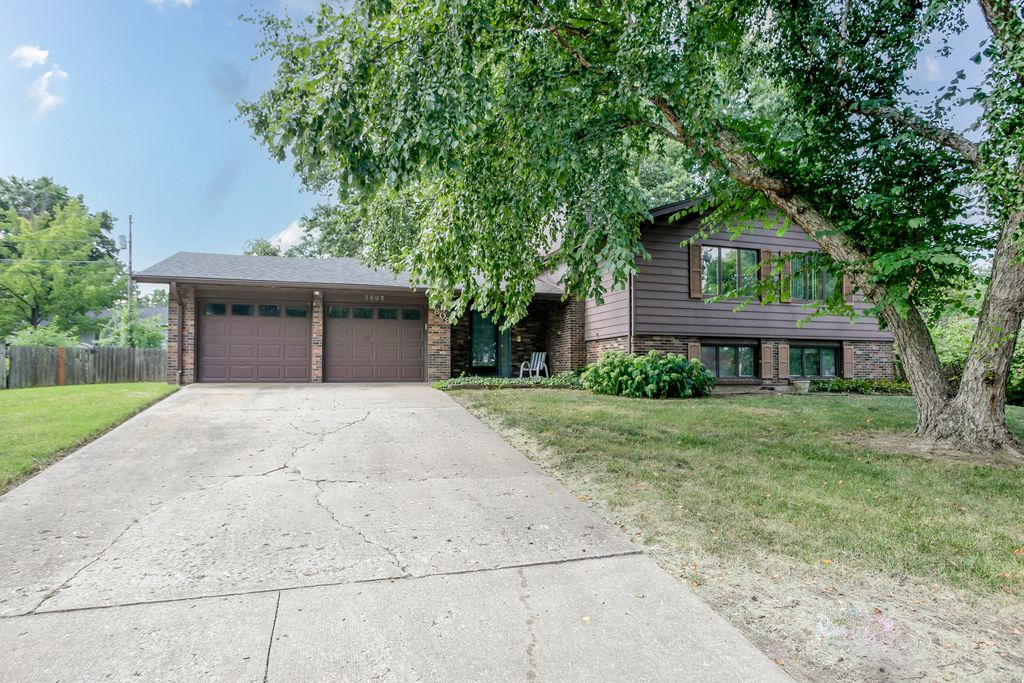 3808 FAUROT DR, Columbia, MO 65203